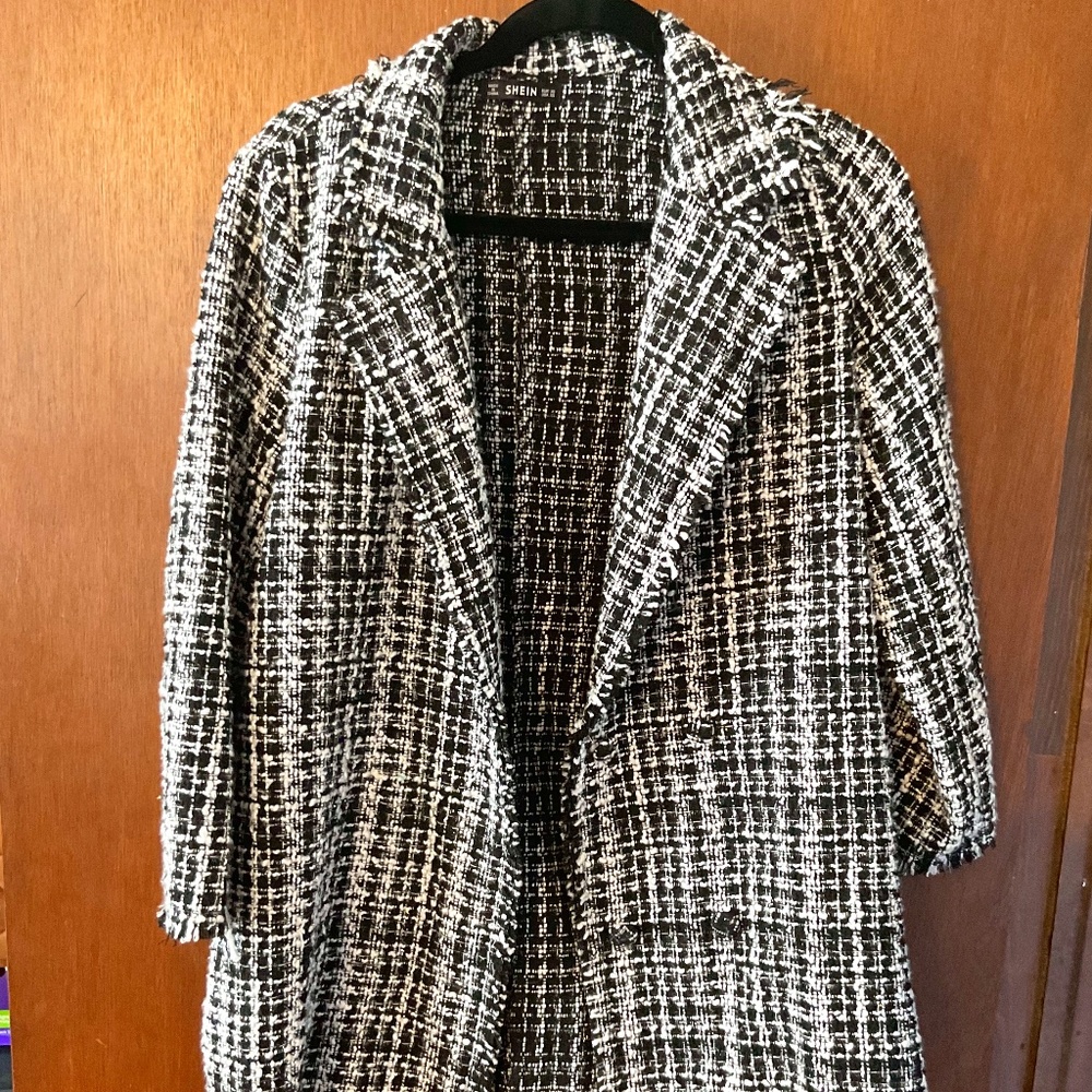 Shein black and white woven blazer size xs